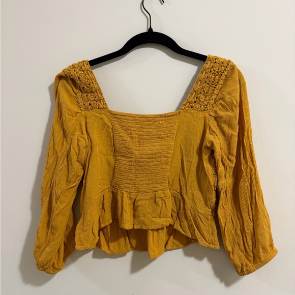 American Eagle Outfitters Mustard Crochet Blouse - Picture 2 of 4